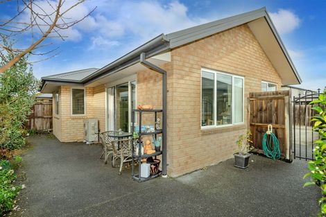 Photo of property in 2/60 Bassett Street, Burwood, Christchurch, 8083