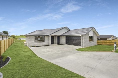 Photo of property in 8 Paiaka Place, Rototuna North, Hamilton, 3210