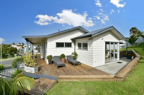 Photo of property in 18 Tamatea Drive, Snells Beach, 0920