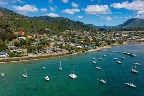 Photo of property in 324-328 Waikawa Road, Waikawa, Picton, 7220