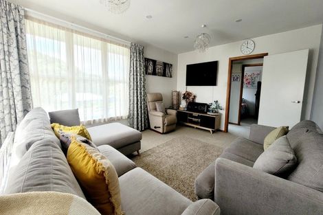 Photo of property in 84 Champion Street, Cannons Creek, Porirua, 5024