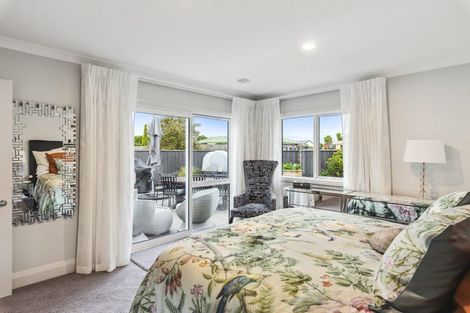 Photo of property in 155 Guildford Drive, Paraparaumu Beach, Paraparaumu, 5032