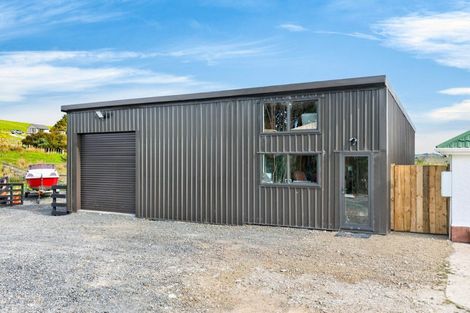 Photo of property in 161 Ranganui Road, Kaiwaka, 0573