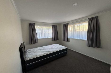 Photo of property in 6 Ken Douglas Drive, Aotea, Porirua, 5024