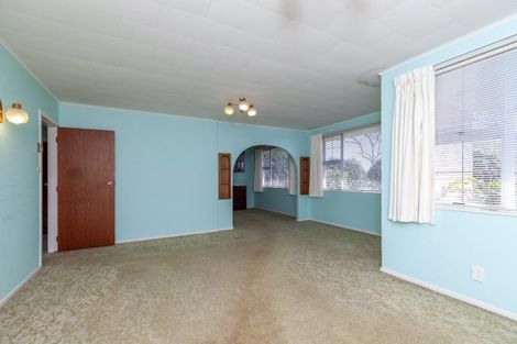 Photo of property in 30a Rewarewa Crescent, Waikanae, 5036