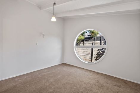 Photo of property in 9b Toledo Place, Mount Pleasant, Christchurch, 8081