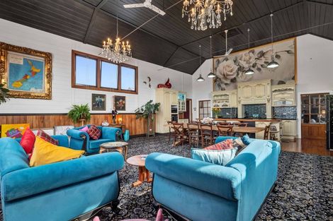 Photo of property in 105 High Street South, Eltham, 4322