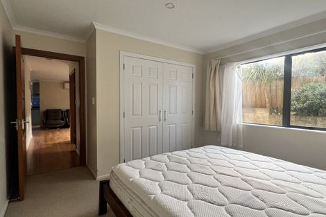 Photo of property in 16 City View Terrace, Birkenhead, Auckland, 0626