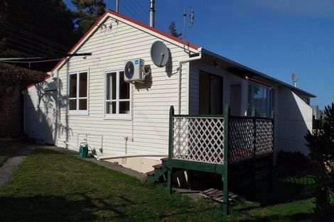 Photo of property in 81b Black Rock Road, Newlands, Wellington, 6037