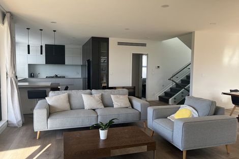 Photo of property in 26 Kiteroa Terrace, Rothesay Bay, Auckland, 0630