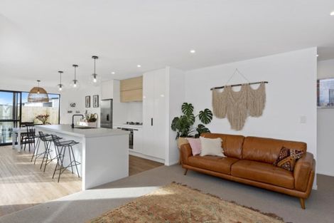 Photo of property in 30 Awatira Drive, Papamoa Beach, Papamoa, 3118