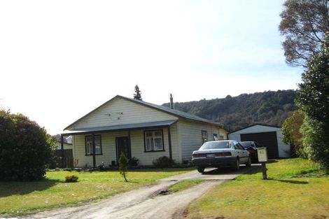 Photo of property in 61 Main Street, Reefton, 7830