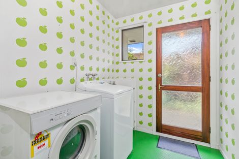 Photo of property in 28 Montclare Avenue, Ilam, Christchurch, 8041