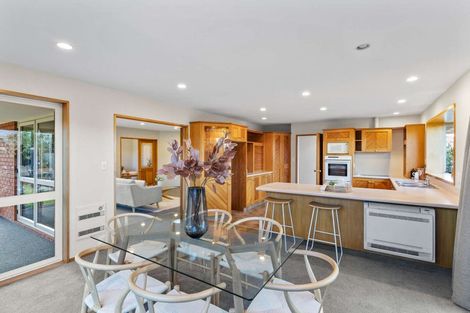 Photo of property in 5 Lowry Avenue, Redwood, Christchurch, 8051