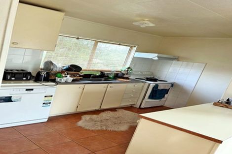 Photo of property in 30 Sungrove Rise, Sunnyvale, Auckland, 0612