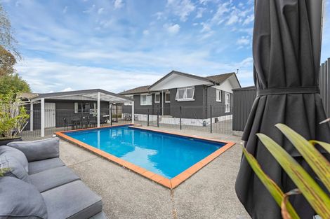 Photo of property in 17 Ashdown Place, Pahurehure, Papakura, 2113