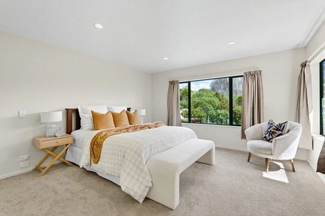 Photo of property in 52 Kath Hopper Drive, Orewa, 0931