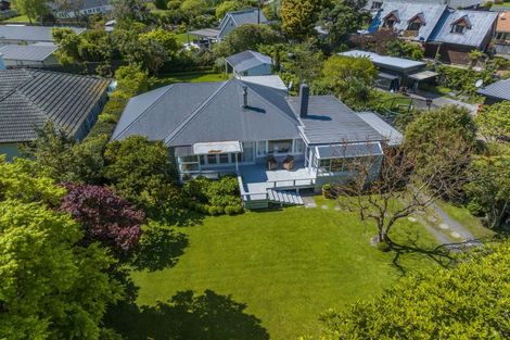 Photo of property in 28 Karu Crescent, Waikanae, 5036