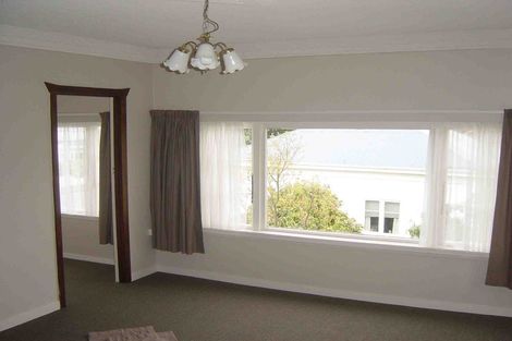 Photo of property in 2/4 Tama Street, Alicetown, Lower Hutt, 5010