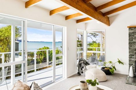 Photo of property in 68 Spinnaker Drive, Te Atatu Peninsula, Auckland, 0610