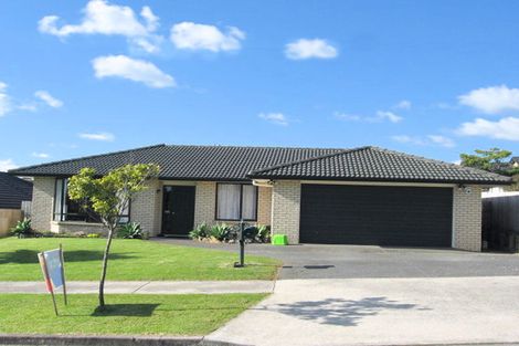 Photo of property in 14 Byblos Place, The Gardens, Auckland, 2105