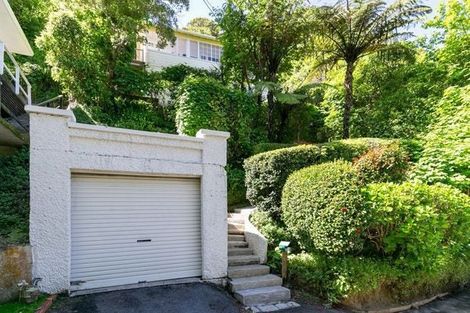 Photo of property in 6 Governor Road, Northland, Wellington, 6012