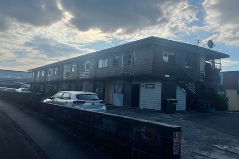 Photo of property in 8/43 Seddon Road, Frankton, Hamilton, 3204