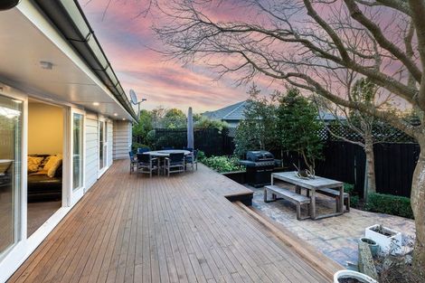 Photo of property in 39 Manor Place, Bryndwr, Christchurch, 8053