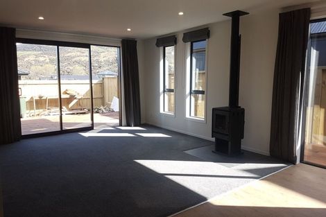 Photo of property in 10 Bale Road, Jacks Point, 9371