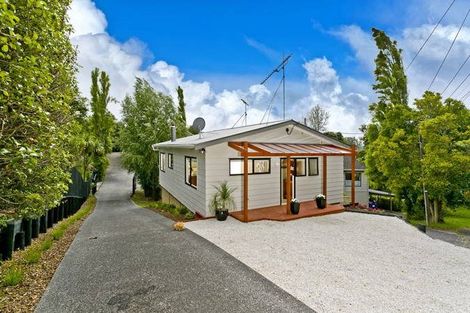 Photo of property in 30c Fordham Street, Beach Haven, Auckland, 0626