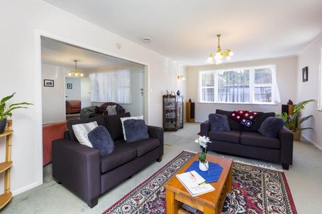 Photo of property in 28 Moeraki Road, Maoribank, Upper Hutt, 5018