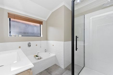 Photo of property in 7 Millennium Heights, Flagstaff, Hamilton, 3210