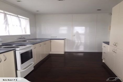 Photo of property in 281 Don Buck Road, Massey, Auckland, 0614