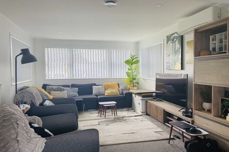 Photo of property in 13 Addington Avenue, Manurewa, Auckland, 2102