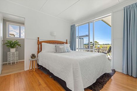 Photo of property in 499 Grahams Beach Road, Manukau Heads, Waiuku, 2684
