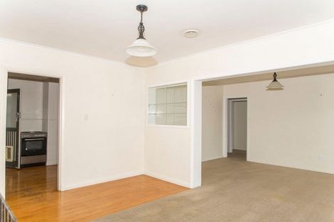 Photo of property in 17 Miller Street, Dannevirke, 4930