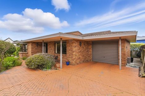 Photo of property in 48 Kapiti Road, Paraparaumu, 5032