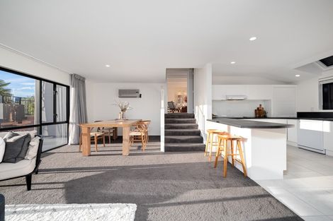 Photo of property in 25 Lookaway Place, Huntsbury, Christchurch, 8022