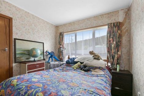 Photo of property in 66 Lees Grove, Wainuiomata, Lower Hutt, 5014