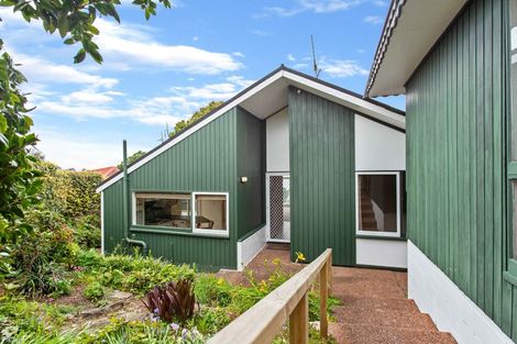 Photo of property in 1/26 Callender Place, Shelly Park, Auckland, 2014