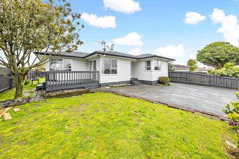Photo of property in 438 Roscommon Road, Clendon Park, Auckland, 2103