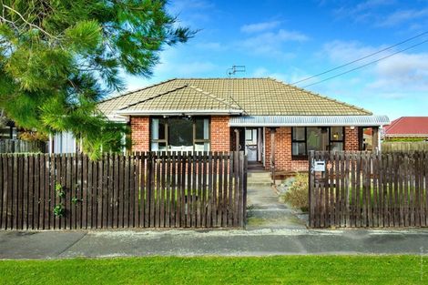 Photo of property in 137 Lonsdale Street, New Brighton, Christchurch, 8083