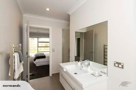 Photo of property in 94 Endeavour Drive, Whitby, Porirua, 5024