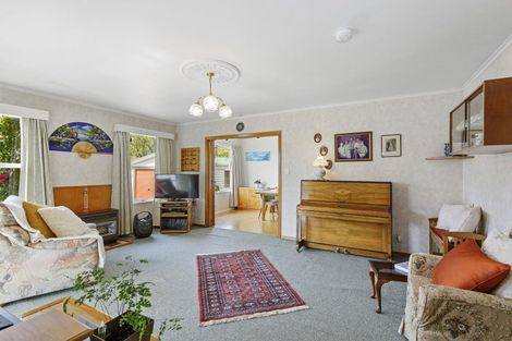 Photo of property in 32 Pempsey Street, Silverstream, Upper Hutt, 5019