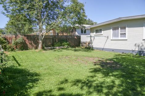 Photo of property in 44 Rangipoia Place, Turangi, 3334