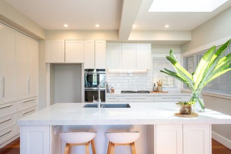 Photo of property in 8 Cobden Road, Bluff Hill, Napier, 4110