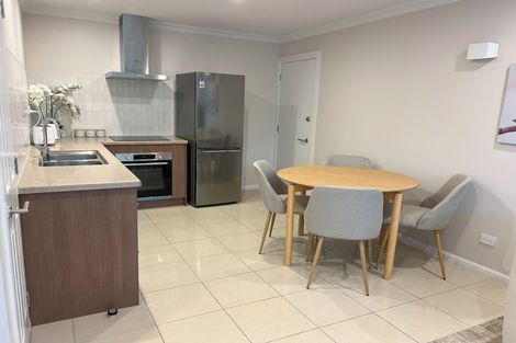 Photo of property in 88 San Marino Drive West, Henderson, Auckland, 0612