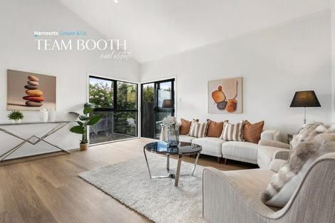 Photo of property in 32a Bayview Road, Bayview, Auckland, 0629