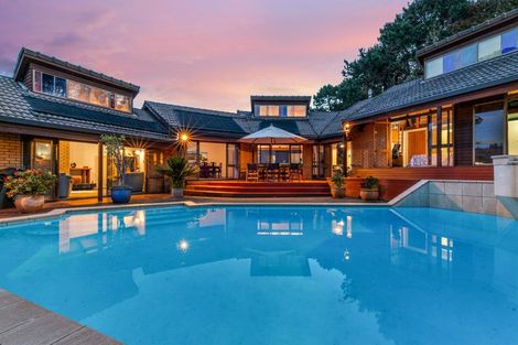 Photo of property in 106 Kowhai Road, Campbells Bay, Auckland, 0630