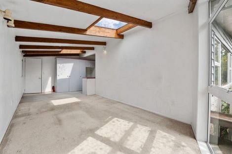 Photo of property in 49 Jaemont Avenue, Te Atatu South, Auckland, 0610